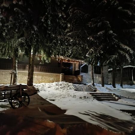 Deja Vu Szallas & Rendezveny Зирц Экстерьер фото